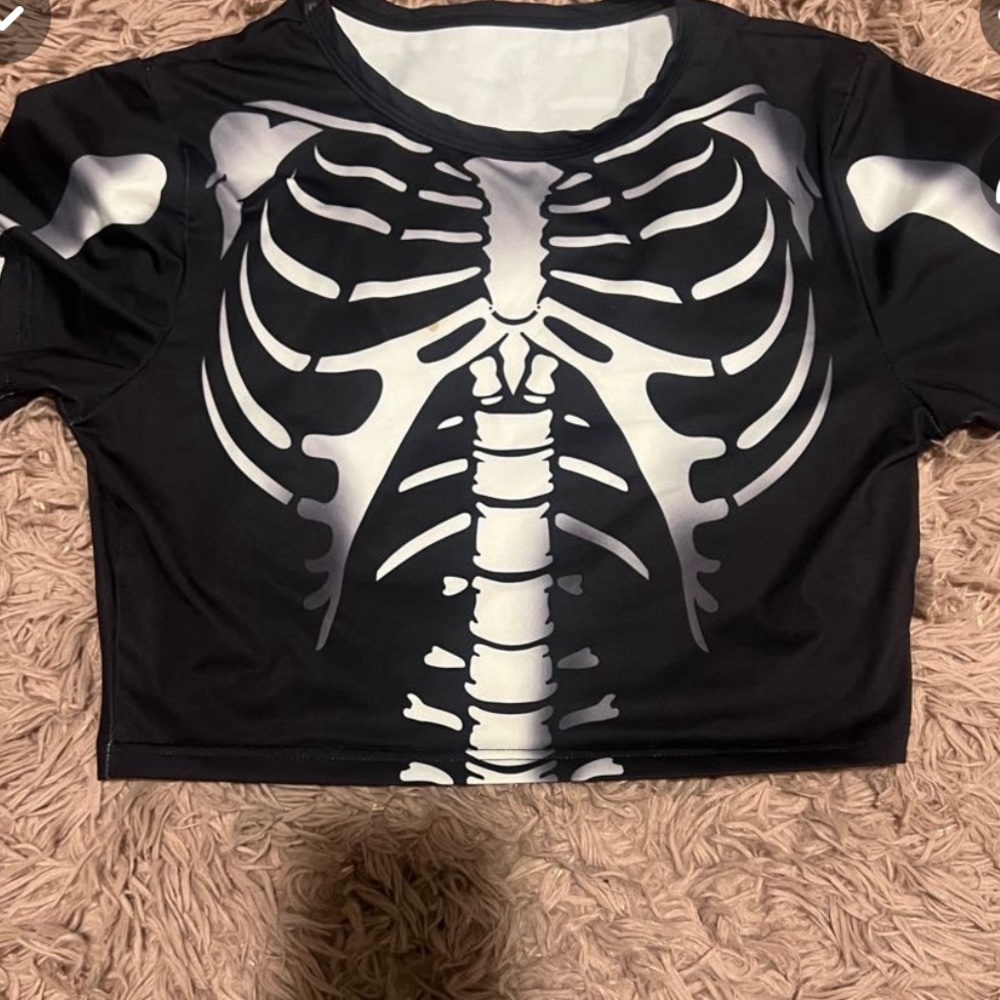 cropped skeleton tee